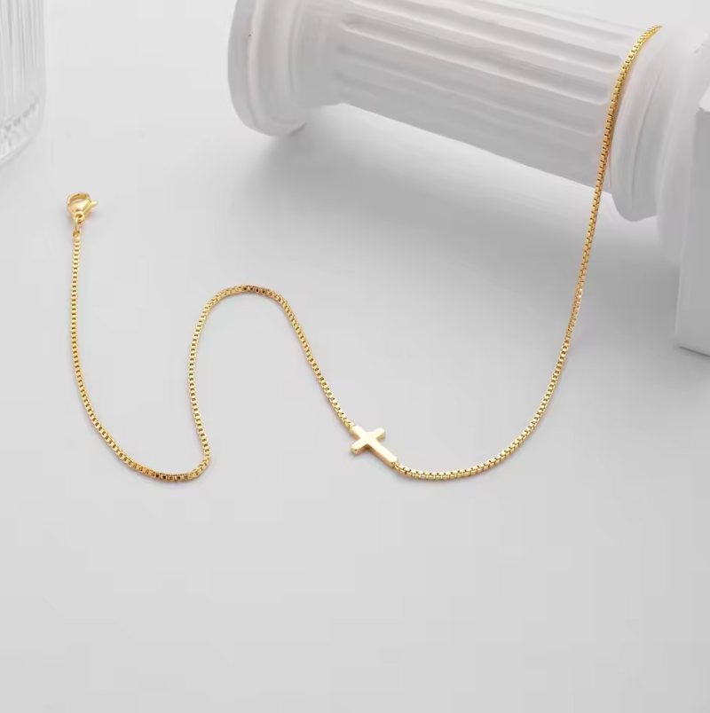 Collier croix horizontal