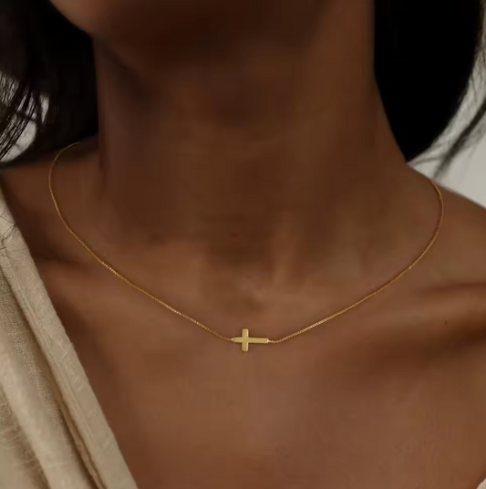 Collier croix horizontal