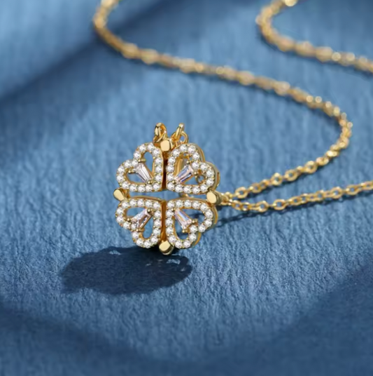 Collier pendentif coeur/trèfles
